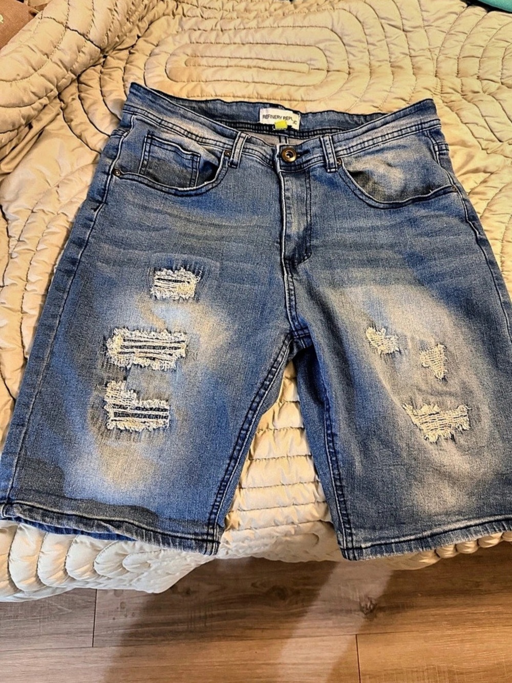Refinery Republic RR102 Denim Distressed Shorts Waist 32